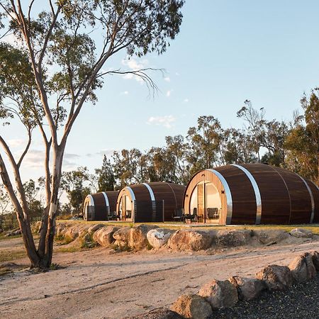 Barrel View Luxury Cabins Ballandean Exterior photo